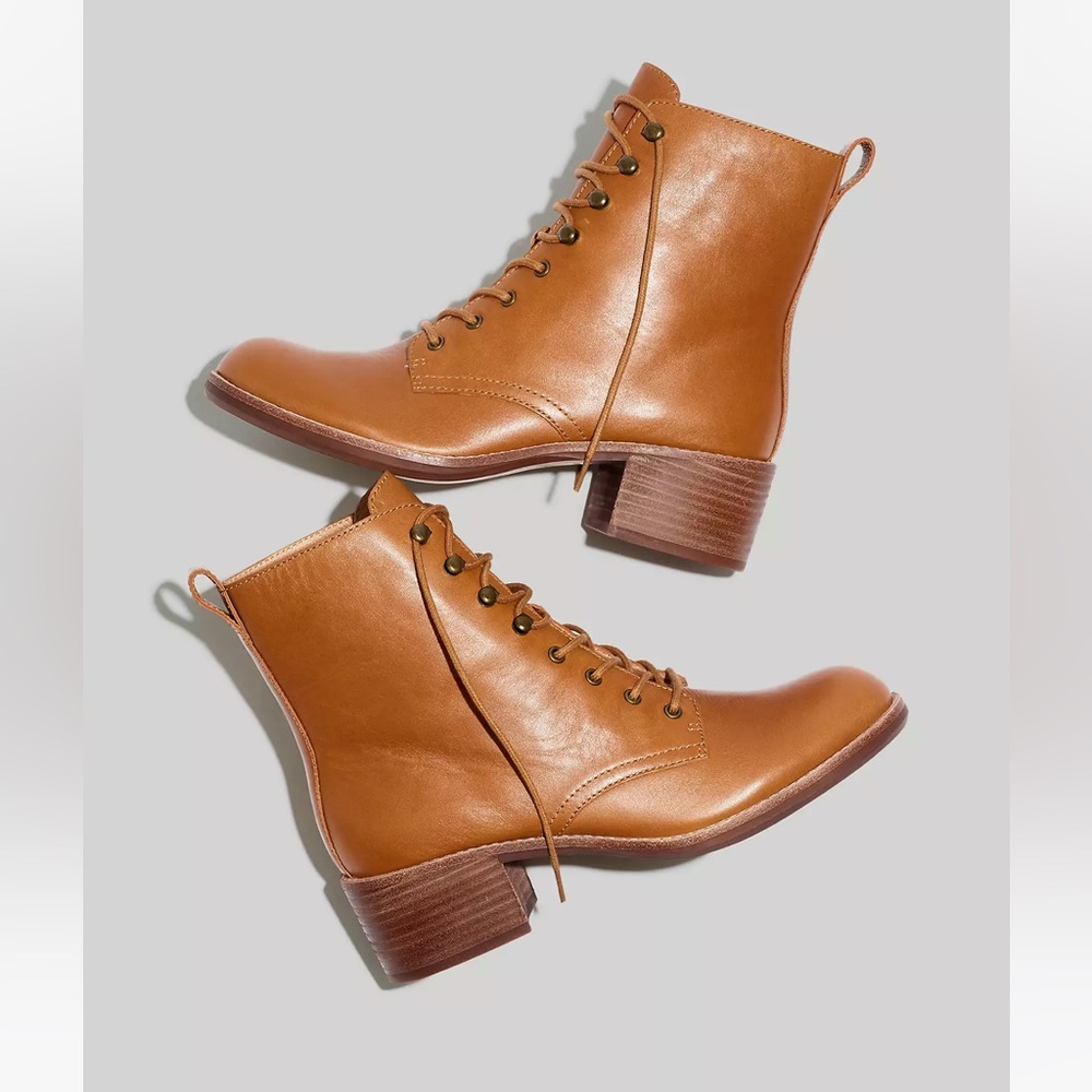 *like new* madewell pattie lace up boot / size 6 / english saddle